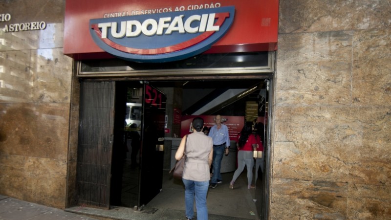 Prédio está sem fornecimento de luz e água