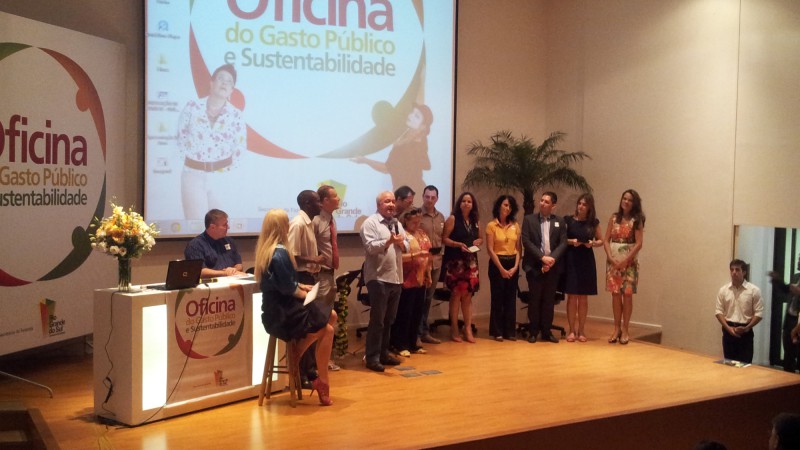 20121210165517oficina_gasto_publico_chico2.jpg