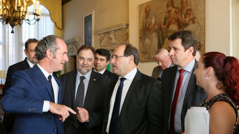 O governador foi a Veneza a convite do presidente regional do Vêneto, Luca Zaia, para reunião de alinhamento entre os governos gaúcho e italiano