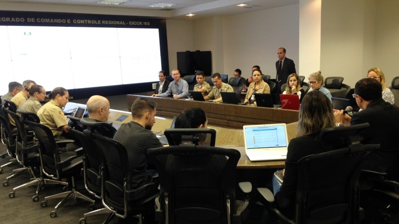 O treinamento foi realizado pelos assessores de governança do DMR Daniel Weindorfer e Éverton Pohlmann.