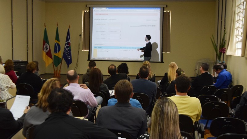 Este trabalho possibilita maior interação entre os servidores e destes com a direção.