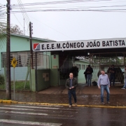 Escola Estadual Cônego João Batista teve telhado e banheiro reformados