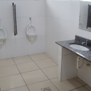 Escola Estadual Cônego João Batista teve telhado e banheiro reformados