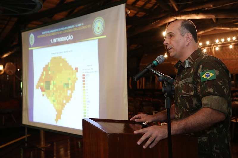 Os objetivos são gerar base cartográfica digital e desenvolver diretório de dados e portal de compartilhamento