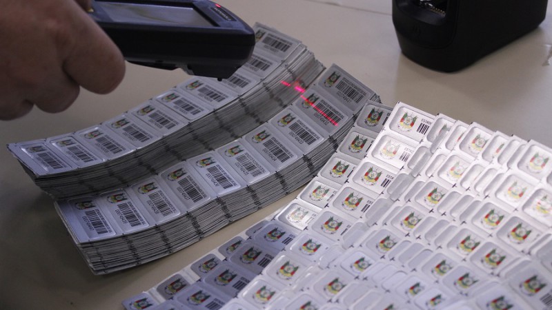 Assembleia Legislativo do RS efetiva hoje (6) a catalogação de 15 mil plaquetas dos seus bens móveis