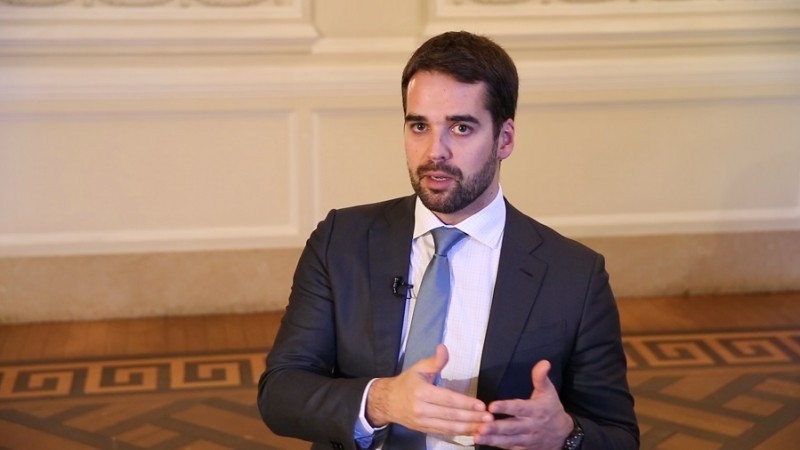 Governador, em entrevista realizada no Palácio Piratini, explica a importância das privatizações da CEEE, da CRM e da Sulgás