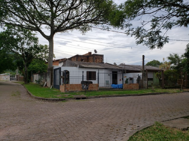 Terreno urbano ocupado   Rua Hermann Aeckerle, nº 125, Bairro Hípica, Porto Alegre 