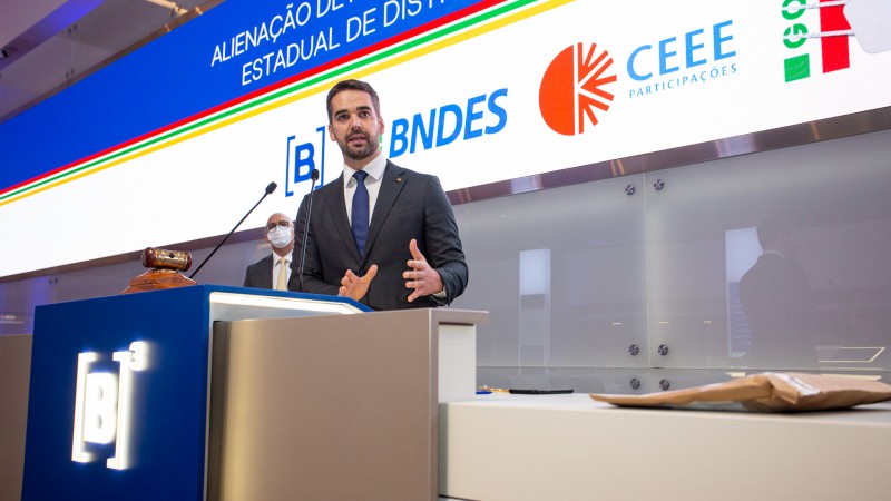 Conforme Leite, a venda por R$ 100 mil vem com um conjunto de obrigações para o comprador, "a começar por investimentos"