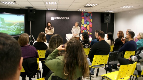A subsecretária da Sugep, Ana Dal Ben, e a adjunta, Paula Caffarate, conduziram a oficina