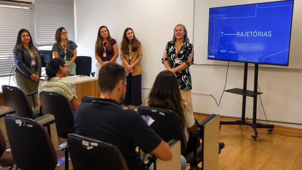 Reuni&atilde;o apresentou detalhes do edital e esclareceu d&uacute;vidas de servidores 