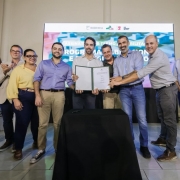 Leite e Gabriel, ao lado de secret&aacute;rios, ressaltaram compromisso com qualidade de vida e seguran&ccedil;a da popula&ccedil;&atilde;o