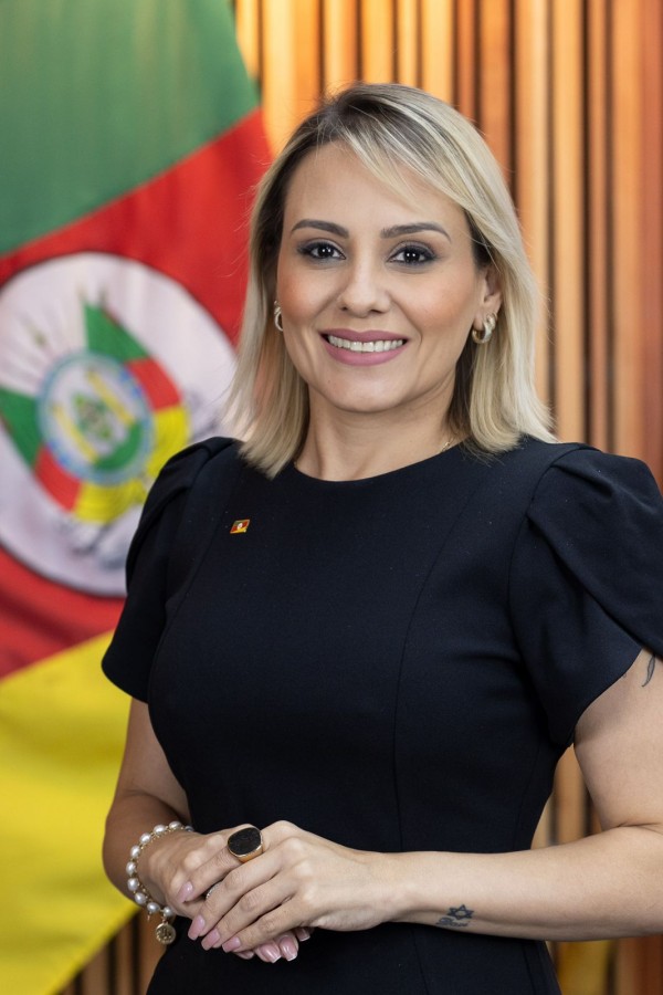 Danielle Calazans foto oficial maio 2026