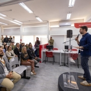 No local, s&atilde;o disponibilizados servi&ccedil;os p&uacute;blicos, municipais, estaduais e federais, al&eacute;m de orienta&ccedil;&otilde;es para acesso a servi&ccedil;os