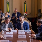 Estado inicia processo de transi&ccedil;&atilde;o com foco em transpar&ecirc;ncia, no di&aacute;logo institucional e na continuidade administrativa